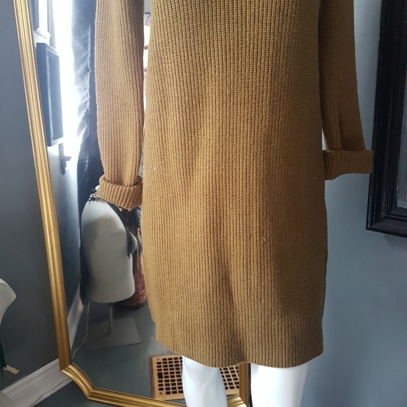 Zara Sweater Dress - Picture 4 of 10